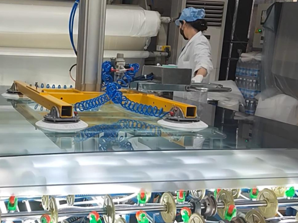 夾膠玻璃生產(chǎn)設(shè)備